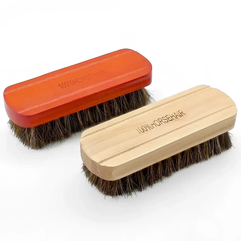 Brosse pour le cuir